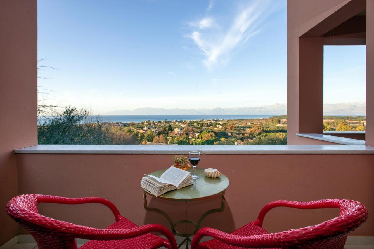 Almiros Beach Villa Mare E Monti מראה חיצוני תמונה