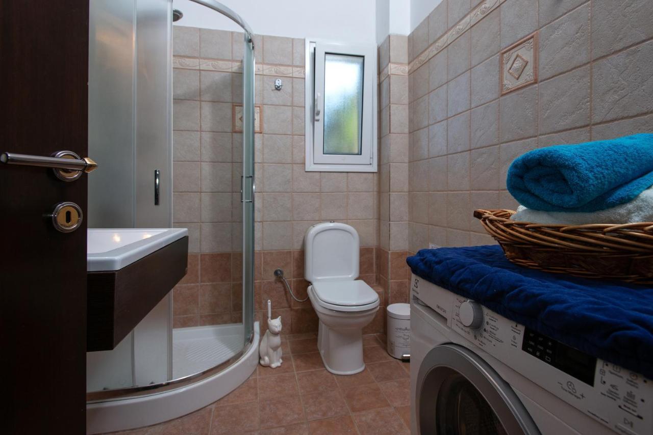 Almiros Beach Villa Mare E Monti מראה חיצוני תמונה