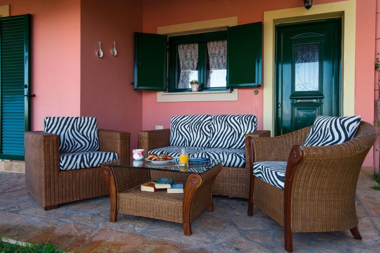 Almiros Beach Villa Mare E Monti מראה חיצוני תמונה