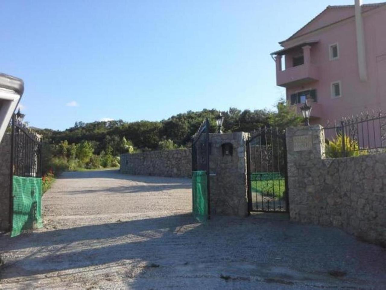 Almiros Beach Villa Mare E Monti מראה חיצוני תמונה